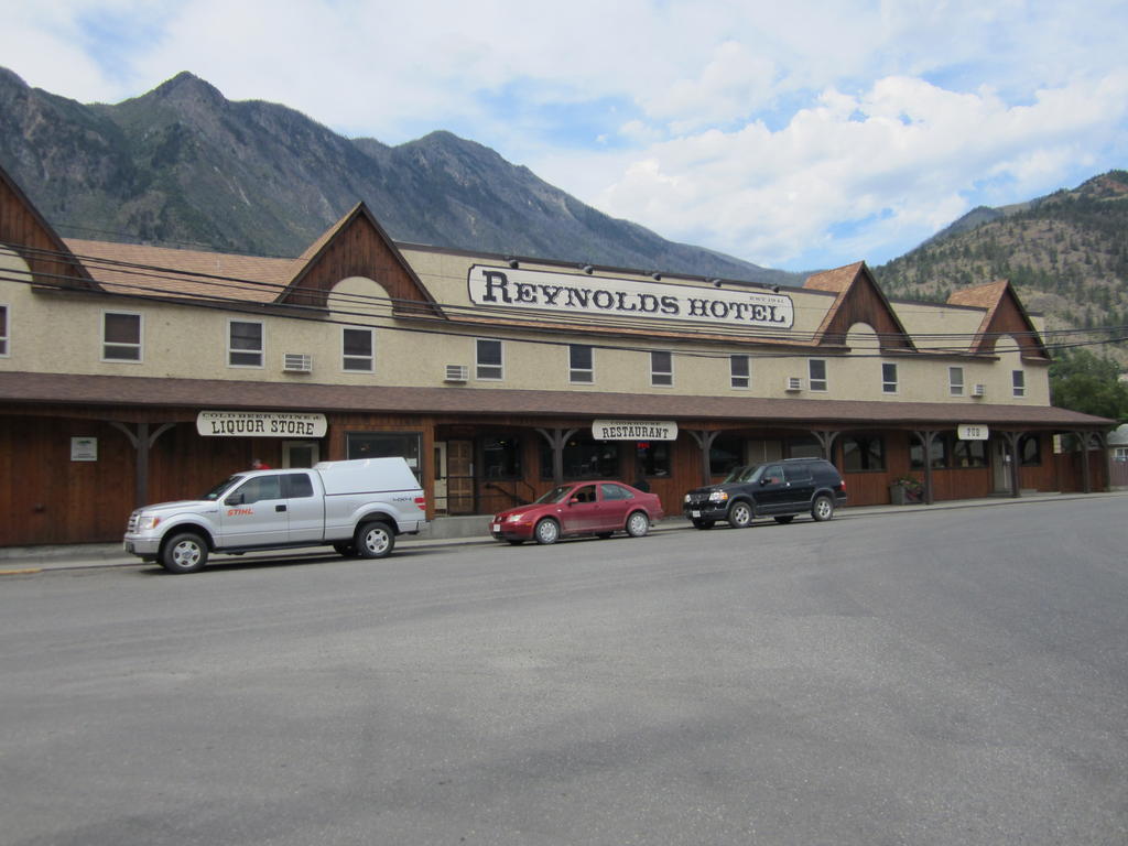 Reynolds Hotel Lillooet Exterior photo